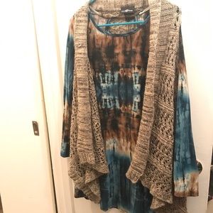 Tie Dye Velvet Tunic With Tan Vest